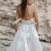 robe de mariée trapèze nue personnalisée, avec des appliques délicates en dentelle et des couches de tulle, robe de mariée de plage pour mariée romantique