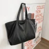 sacs fourre tout surdimensionnés de couleur noire pour femmes, sac à bandoulière léger de grande capacité en cuir souple unisexe simple mode shopper 2021