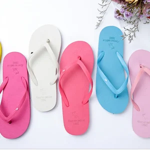 Tongs d&rsquo;été pour femmes, sandales plates, pantoufles blanches et noires, pantoufles d&rsquo;été