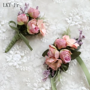 LKY Fr mariage poignet Corsage demoiselle d&rsquo;honneur Bracelet soie fleur poignet Corsage Bracelets mariage main fleurs boutonnière garçons d&rsquo;honneur