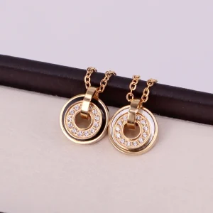 Collier double rond pour femmes, pendentif en cristal et coquille, micro incrusté, rond, noir, à la mode, vente en gros