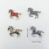 broches cheval classiques en strass pour femmes, épingles à revers en forme d'animal du zodiaque, accessoires pour vêtements de fête décontractés, cadeaux du nouvel an