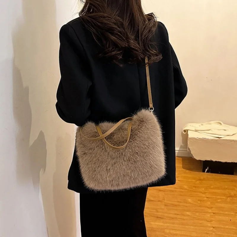 Sac fourre-tout en cuir classique populaire pour femmes, marque de luxe de styliste célèbre, sac à bandoulière élégant avec Accent Chic, sac de banlieue