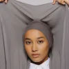 2025new offre spéciale premium mousseline de soie instantanée hijab enveloppement avec aimants intégrés couleur unie femmes musulmanes écharpe châle avec sous capuchon