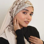 Nouvelle perle en mousseline de soie Hijabs vigne industrie lourde broderie bord en dentelle longue écharpe légère foulard châle Turban Hijab pour les femmes