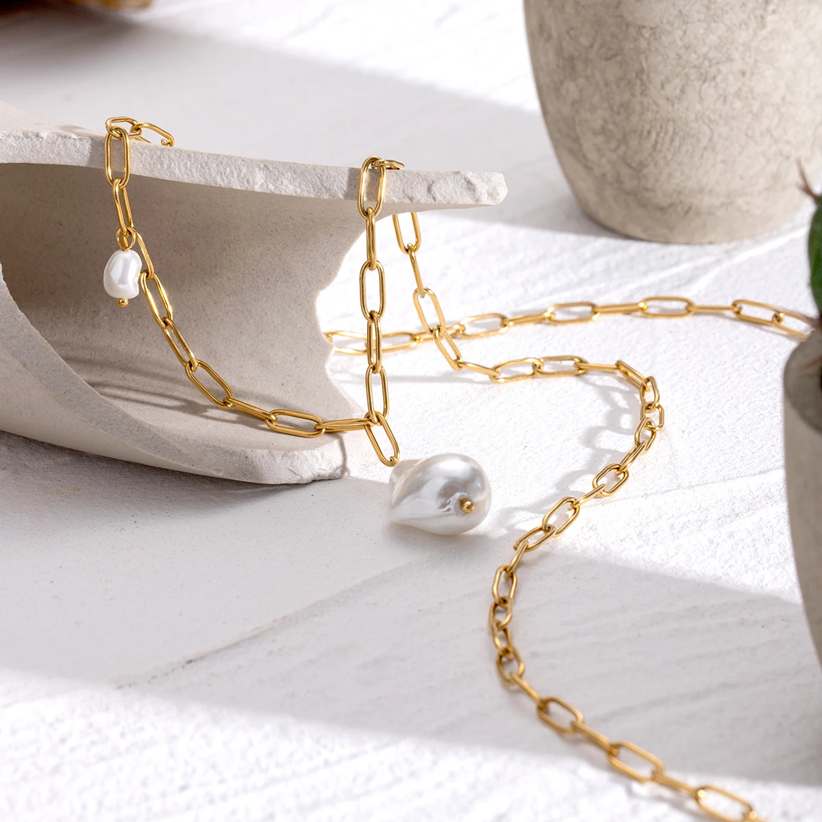 Collier pendentif en perles de verre pour femme, plaqué or 18 carats, bijoux étanches, exquis, minimaliste, chic, cadeau