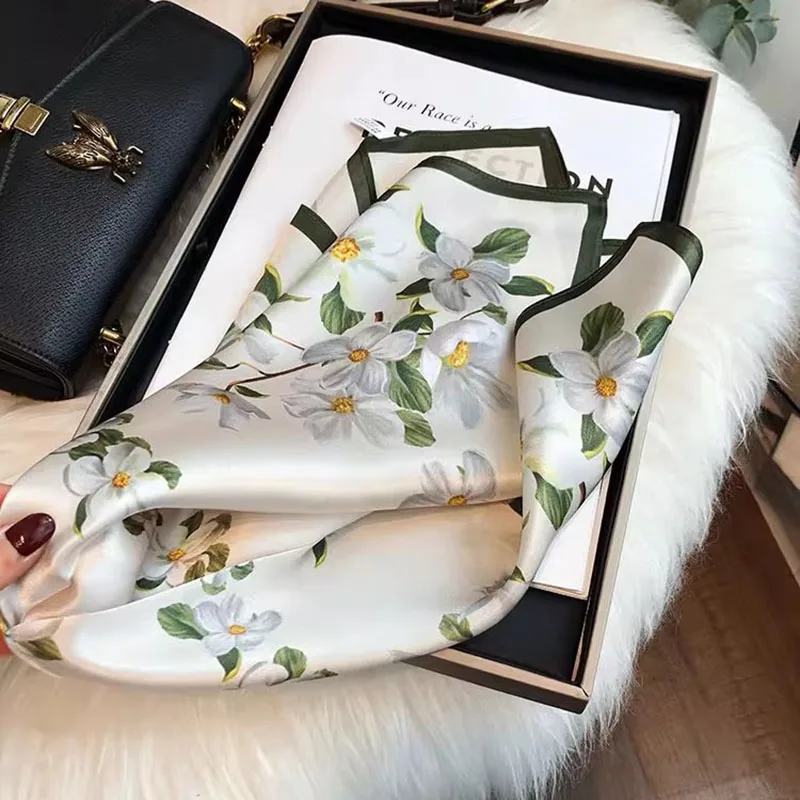 foulard carré en soie polyvalent pour femmes, foulard à fleurs vert frais, bandeau pour cheveux, sac noué, mouchoir hijab
