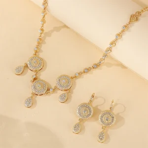 Ensemble de bijoux pour femmes à la mode et élégant (collier et boucles d&rsquo;oreilles) incrusté de strass abondants, bijoux de Banquet de mariage pour dames