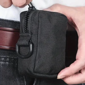 Le sac d&rsquo;accessoires de sac de taille de clé de voiture tactique multifonctionnel, le mini sac de carte et le sac de cigarettes peut être accroché sur la ceinture