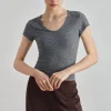 t shirt de sport confortable à manches courtes, couleur chair, décontracté, sensation haut de gamme, cintré à la taille et amincissant, fitness pour femmes