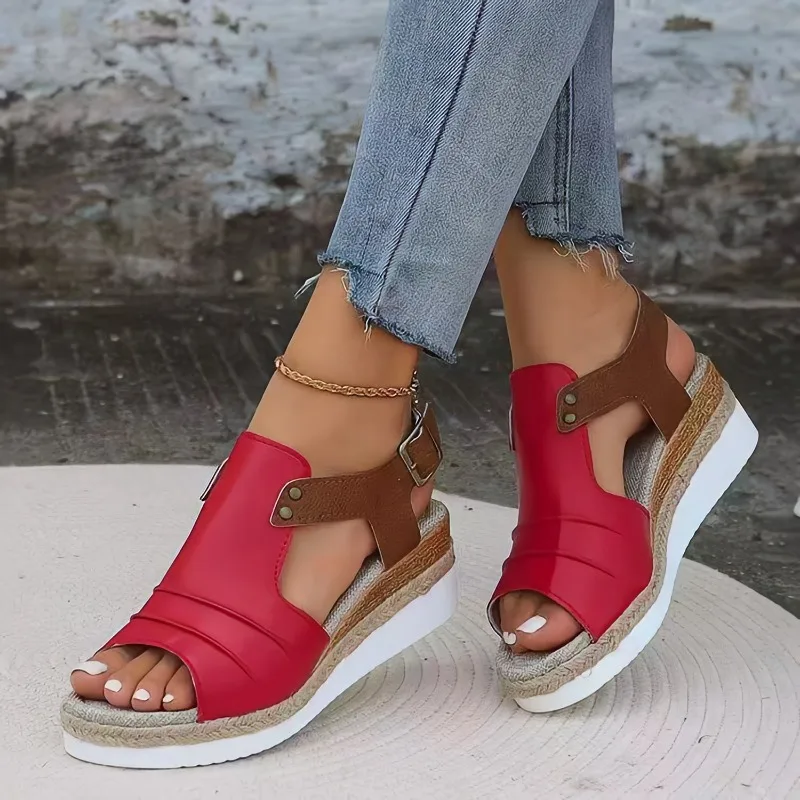 Sandales à talons compensés pour femmes, chaussures légères d'été à plateforme, décontractées, de plage, de luxe, de styliste, nouvelle collection 2024