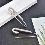 Broches incrustées de branches de strass en cristal raffiné, 2 pièces, pour écharpe Hijab
