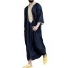 Hommes musulmanes mode d’été Robe ample Islam caftan hommes vêtements dubaï luxe musulman Abaya musulman col en v à manches courtes impression Hommes musulmanes mode d’été Robe ample Islam caftan hommes vêtements dubaï luxe musulman Abaya musulman col en v à manches courtes impression