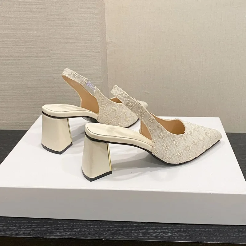 Sandales élégantes à talons ouverts pour femmes, talon carré, pointe pointue, couleur unie, sandales de luxe pour femmes, stylistes, loisirs, talons sur le lieu de travail