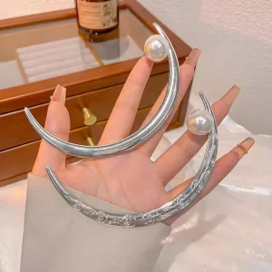 1 épingle à cheveux en perles exquises avec un style ancien et une sensation haut de gamme ; accessoire de cheveux chignon simple et moderne pour femmes