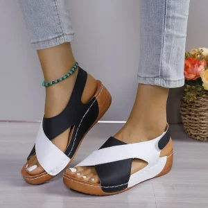 Nouvelles femmes contraste couleur sandales à talons compensés été Peep orteil chaussures de plage antidérapantes femme plate-forme confortable romaine Sandalias Mujer Nouvelles femmes contraste couleur sandales à talons compensés été Peep orteil chaussures de plage antidérapantes femme plate-forme confortable romaine Sandalias Mujer