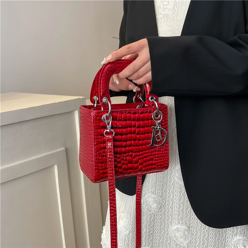 Sac à main en cuir pour femmes, marque de luxe de styliste célèbre, sac à bandoulière classique élégant, article de mode populaire pour dames