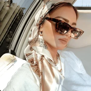 Foulard de tête femmes marque de luxe carré 90*90 cm Foulard en soie Satin Bandana Cheveux doux Foulard Hijab Foulards de Cheveux pour dames