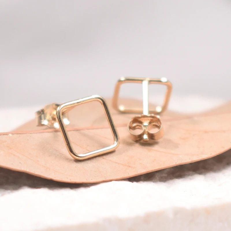 Boucles d'oreilles carrées en or 14K 8mm pour femmes, bijoux minimalistes, style Boho