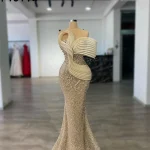 Robes de soirée élégantes perlées pour femmes, sans bretelles, en dentelle, à paillettes, robe de bal, noire, personnalisée pour filles