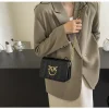 mini sac carré chic 2025, sac à main élégant avec sangle en chaîne, sac à bandoulière de luxe pour femmes pour le quotidien et la soirée