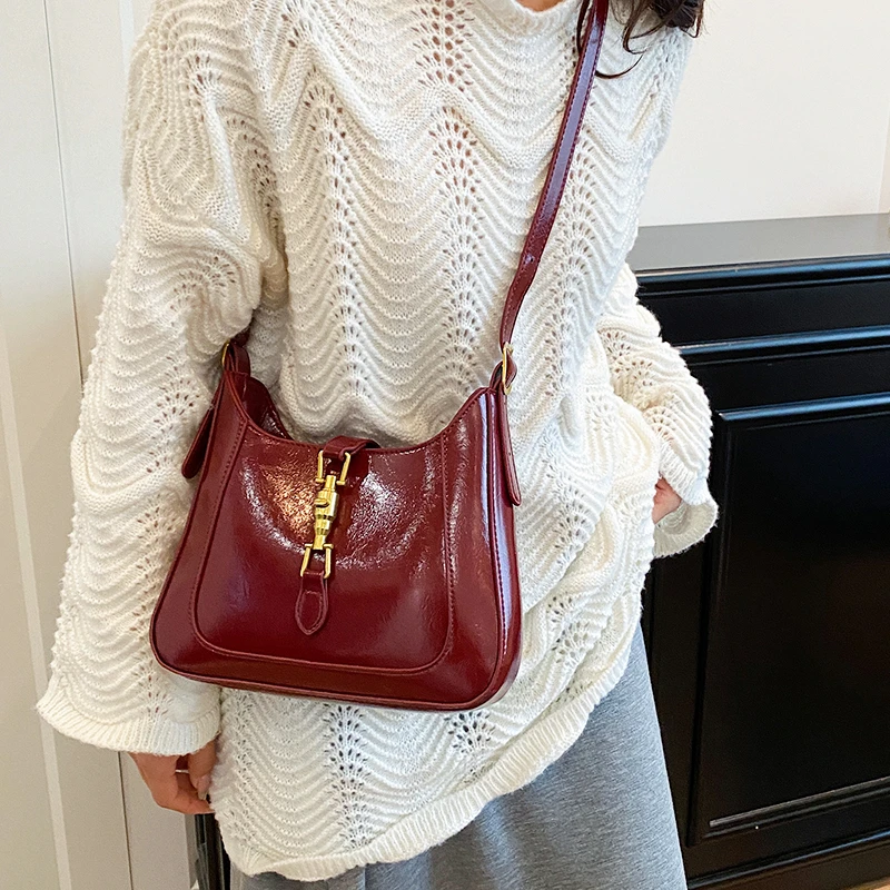 sac à main en cuir de luxe pour femmes, fourre tout classique de styliste, fourre tout élégant pour dressing moderne et chic