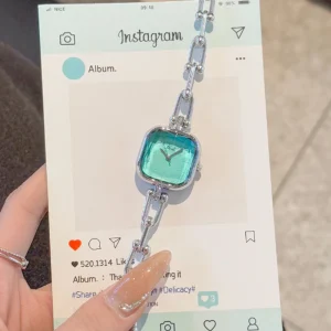 Montre pour femme à quartz, petite chaîne carrée de luxe minimaliste, tempérament à la mode