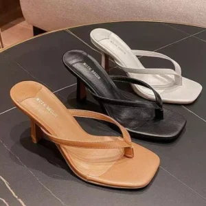 Sandales à talons à la mode pour femmes portant des pantoufles nobles avec des talons et des jambes minces, sandales à bout carré pour l&rsquo;été Sandalias De Mujer