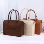 Sac à main minimaliste en feutre de grande capacité, sac de banlieue tendance, sac cadeau artisanal, forme carrée douce, accessoire quotidien