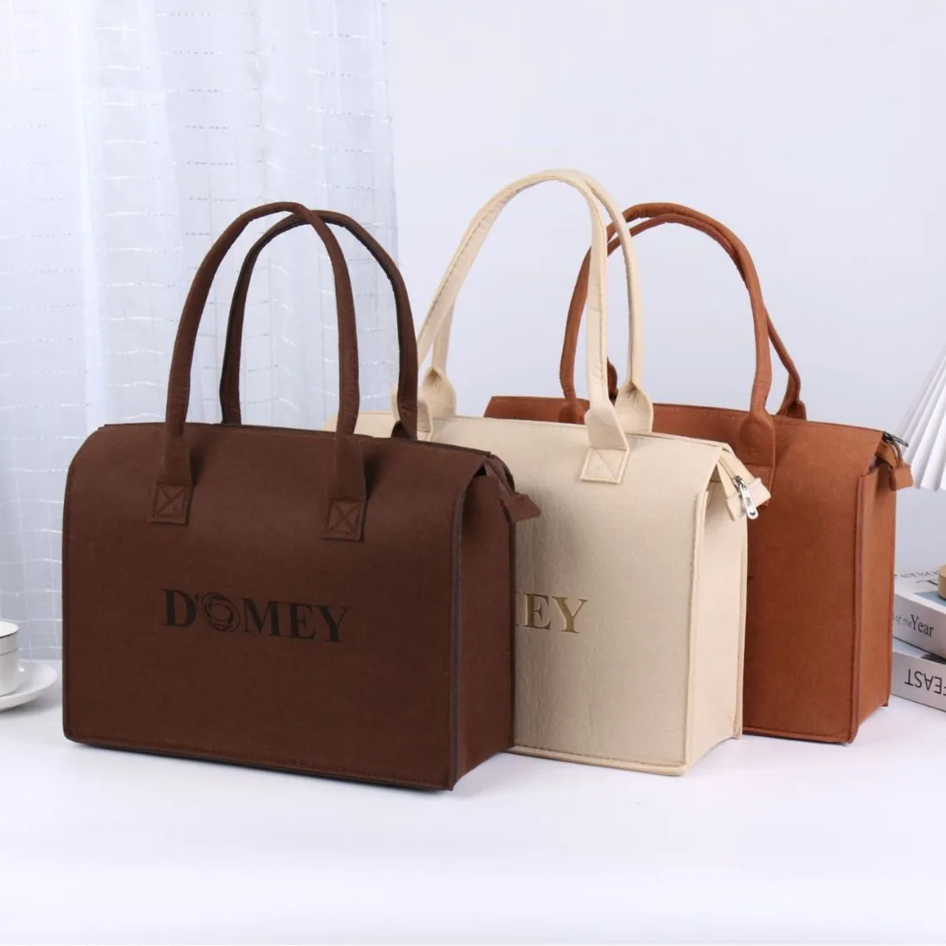 Sac à main minimaliste en feutre de grande capacité, sac de banlieue tendance, sac cadeau artisanal, forme carrée douce, accessoire quotidien