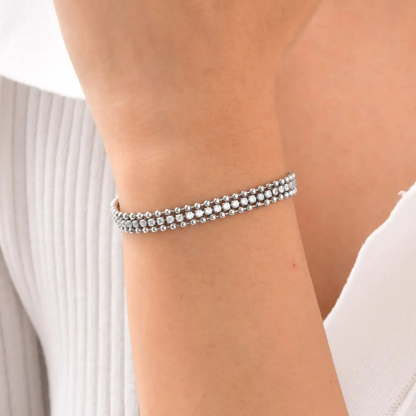 bracelet de tennis pour femme, bracelet chaîne en zircone cubique réglable, chaîne de perles ondulées en acier inoxydable, bijoux de bracelet à trois couches