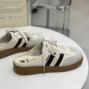 chaussures plates à enfiler pour femmes pour toutes les saisons – baskets plates décontractées à bout fermé, semelle souple antidérapante, chaussures polyvalentes d'intérieur/extérieur