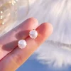 une paire de petites boucles d'oreilles pour femme, boules rondes en or et argent, plusieurs styles pour plusieurs perforations, jolies boucles d'oreilles folles