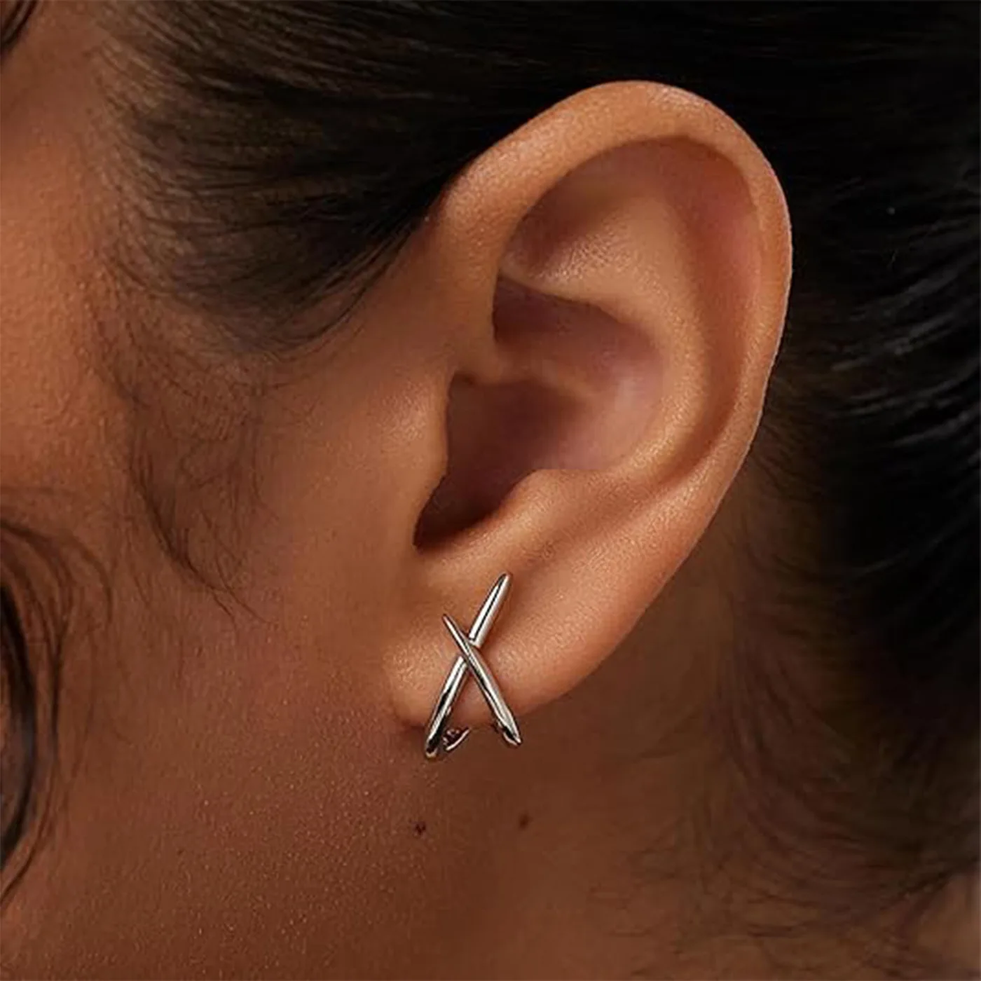 Boucles d'oreilles croisées en acier inoxydable pour femmes et filles, accessoires tendance, délicats, simples et minimalistes, bijoux de fête à la mode, cadeaux