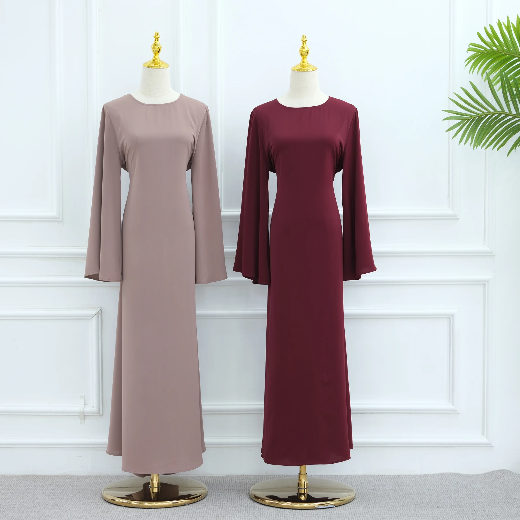 robe abaya élégante hijabi, manches évasées, ceinture intégrée, robe longue pour femmes musulmanes, événement de soirée, vêtements islamiques du ramadan eid dubaï