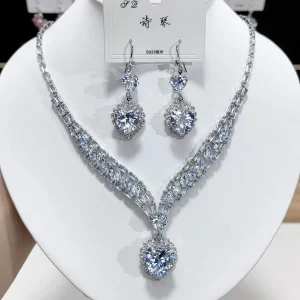 Ensemble collier et boucles d&rsquo;oreilles de luxe en Zircon à la mode – Combo de bijoux élégants pour femmes