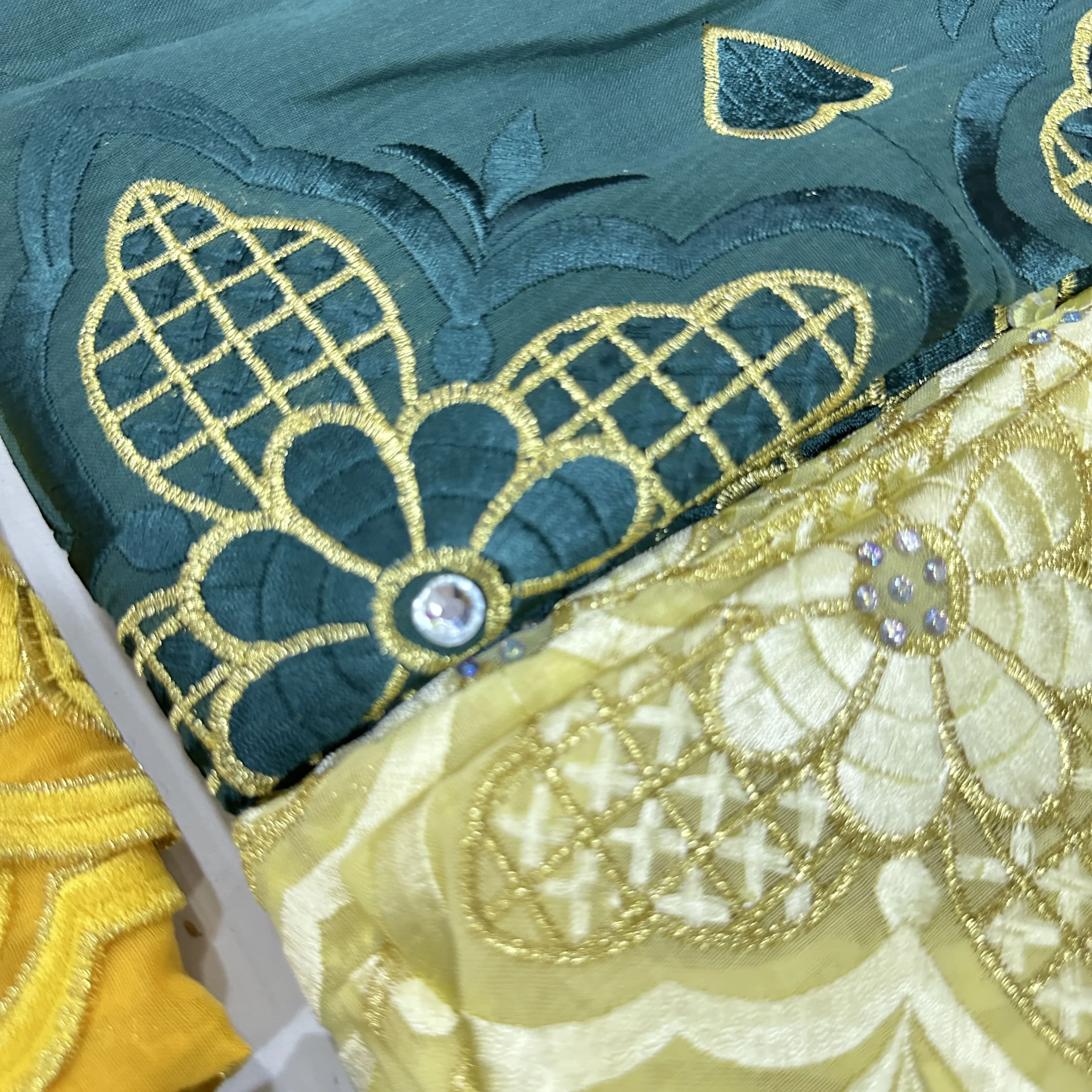 Luxueux coton africain broderie Hijab meilleur doux chaud cher dubaï écharpe islamique pour les femmes grandes écharpes et châles colorés