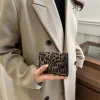 sac à main en cuir pu personnalisé et à la mode compact et portable pour femmes, petit sac carré nouveau style bolsas de mujer