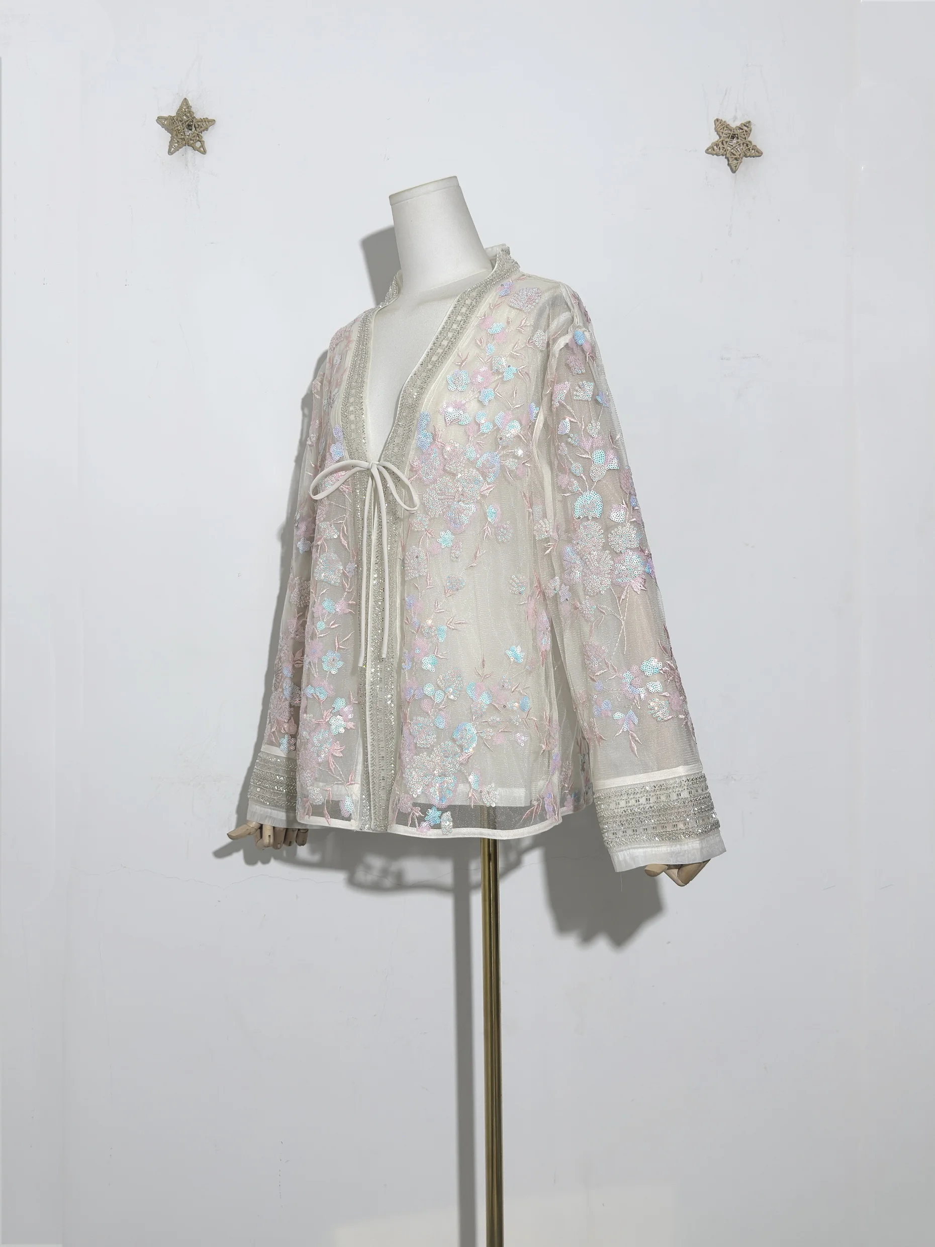 Amzing nouveau doux belle femmes brodé Floral paillettes 2 coupe perlée col en v Vintage haut Kimono veste Blouse Cardigan Streetwear