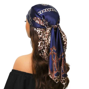 Hijab Géométrique Artificiel Imprimé de l’Alphabet, Châle Fin Noir et Or, Écharpe Douce et Élégante, 90x90cm Hijab Géométrique Artificiel Imprimé de l’Alphabet, Châle Fin Noir et Or, Écharpe Douce et Élégante, 90x90cm