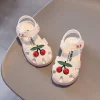 sandales à semelle souple pour bébé, chaussures de marche pour enfants, ajourées, antidérapantes, chaussures de plage pour filles, mignonnes cerises, douces et respirantes, nouvelle collection été 2025