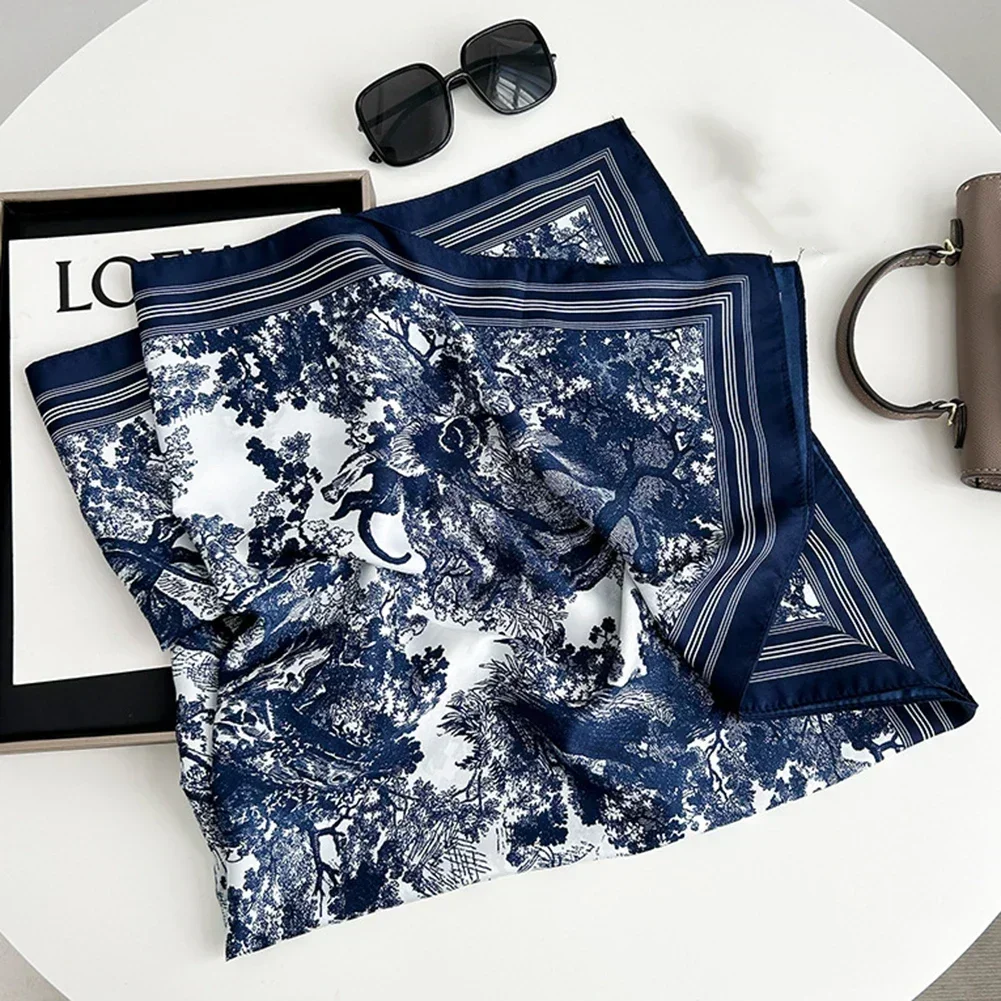 Foulard en soie 90x90cm, marque de luxe de styliste, tête d'impression de cheveux, grand mouchoir Hijab châle pour femmes, Bandanna, Foulard silencieux