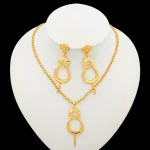 Collier et boucles d&rsquo;oreilles, 2 pièces/pièces