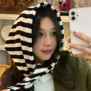 Écharpe Triangle rayée pour femme, petite écharpe tricotée, à la mode, chaude et polyvalente, Protection du cou, châle, automne et hiver