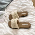 Sandales à fond plat à la mode pour femmes, pantoufles de plage antidérapantes avec perles, chaussures confortables à enfiler, semelle en caoutchouc, style de loisirs, été