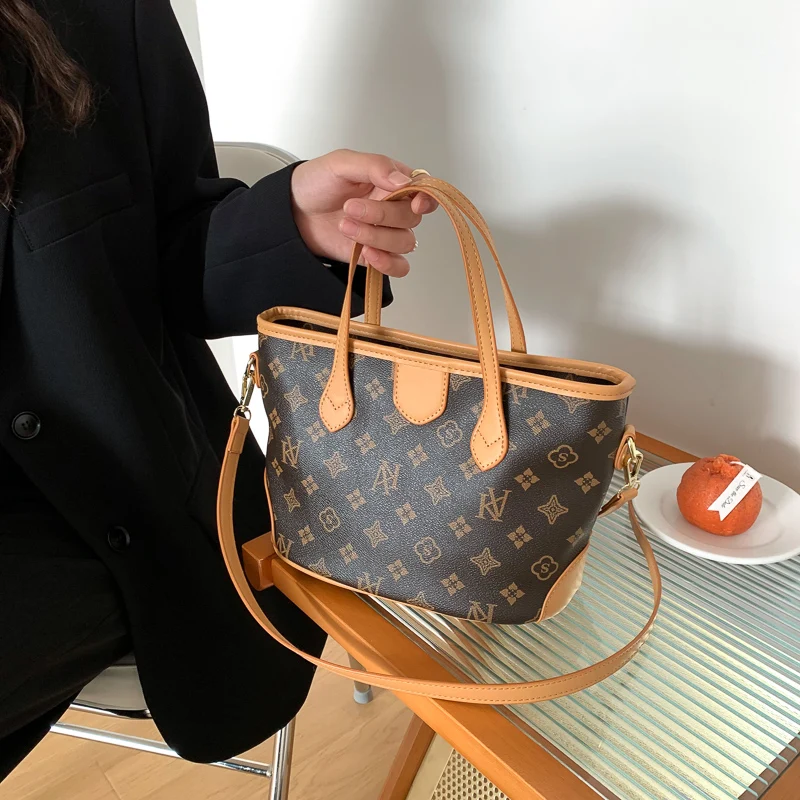 Sac fourre-tout de marque de luxe pour femmes, sac à main à bandoulière en cuir, sac à bandoulière de styliste populaire pour femmes