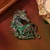 Épingles d'insigne de cheval en strass de luxe ; unisexe ; inspiré vintage ; accessoire de mode idéal pour les fêtes et les événements