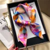 foulard carré de luxe en soie imprimé floral pour femmes, hijab, bandes de cheveux, foulard en satin, châle, ruban, bandeau à la mode, 2024