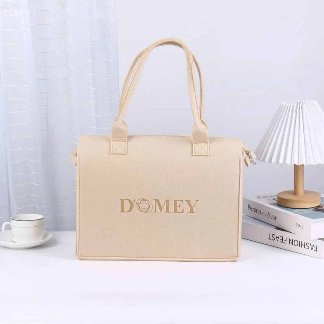 Sac à main minimaliste en feutre de grande capacité, sac de banlieue tendance, sac cadeau artisanal, forme carrée douce, accessoire quotidien