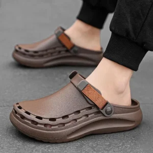 Sandales de couleur unie pour hommes, chaussures de plage légères et tendance pour voyage en plein air, pantoufles décontractées pour hommes